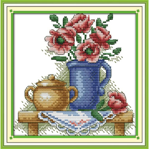 The teapot with flowers (4)